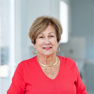 Barbara McLarty